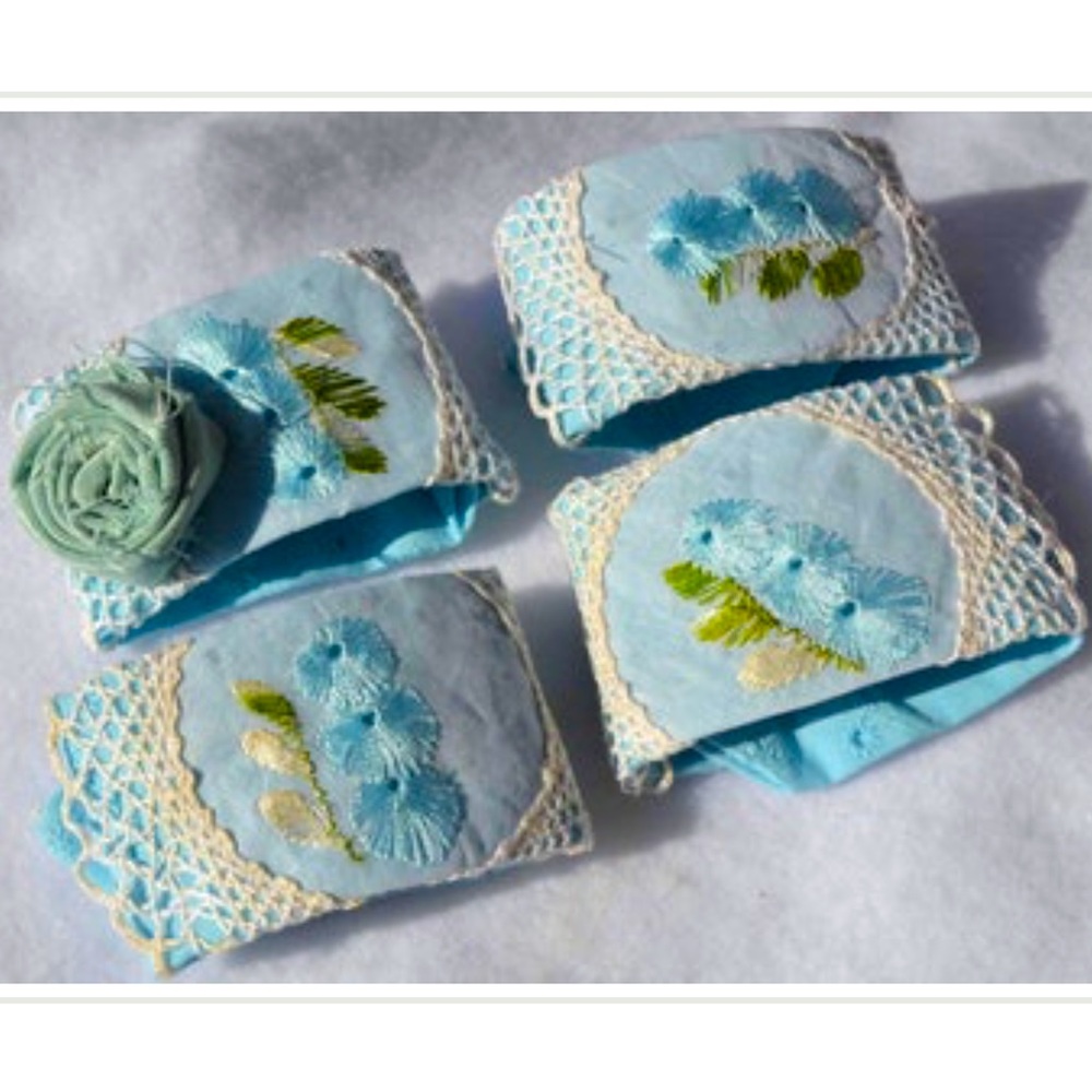 4 bridal party bridesmaid gift wedding fabric bracelets set embroidered doily